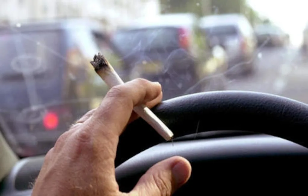 Consumo de drogas en el coche