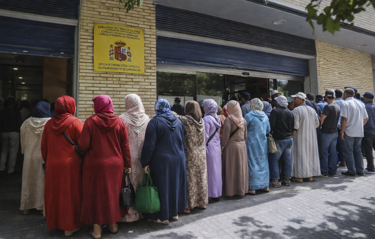 Modificar la residencia DANA en Oficina de extranjería  | REMULSA